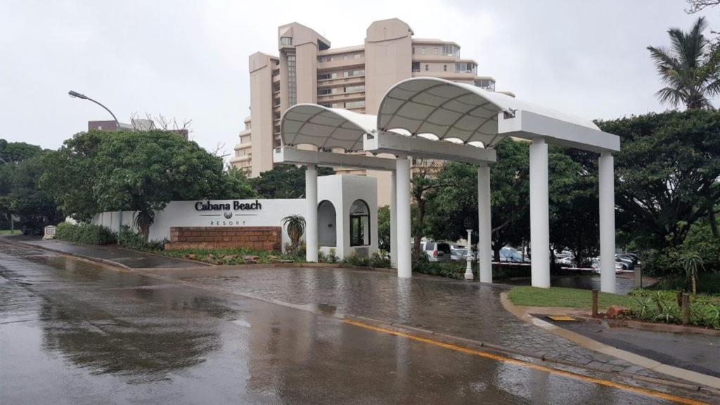 Cabana Beach Resort Umhlanga Exterior photo