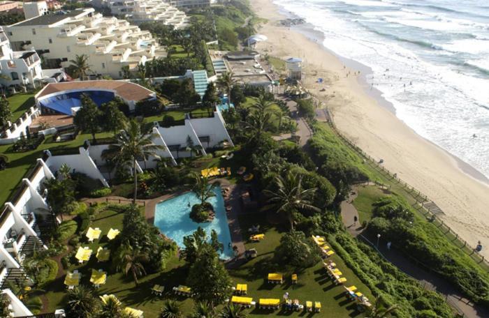 Cabana Beach Resort Umhlanga Exterior photo